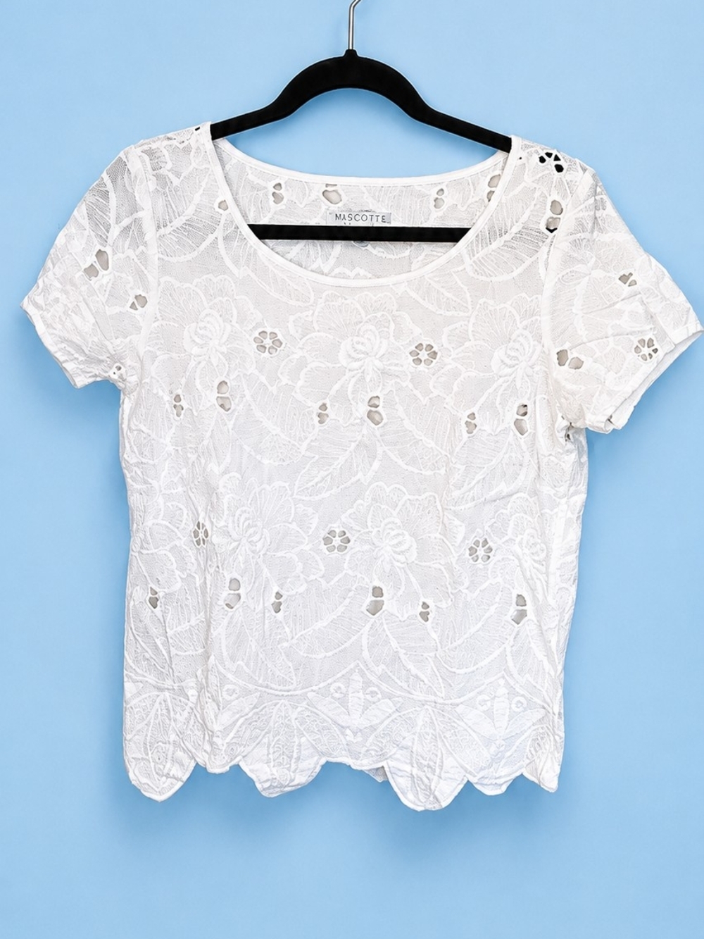 august silk White Floral Eyelet Lace Short Sleeve Top